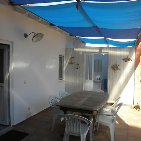 Sea House بيت للعطل